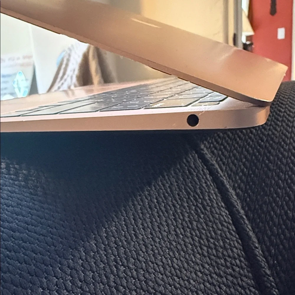 Apple Mac Book Air 13 Inch 8GB 2018